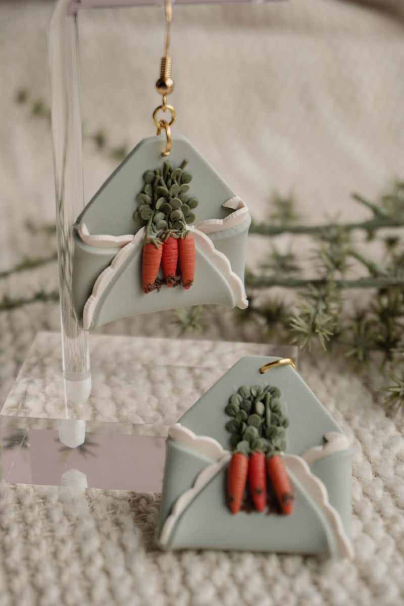 工芸品 At the end of the seed of kindness. . 工芸品 At the end of the seed of kindness. . KINDNESS IS THE