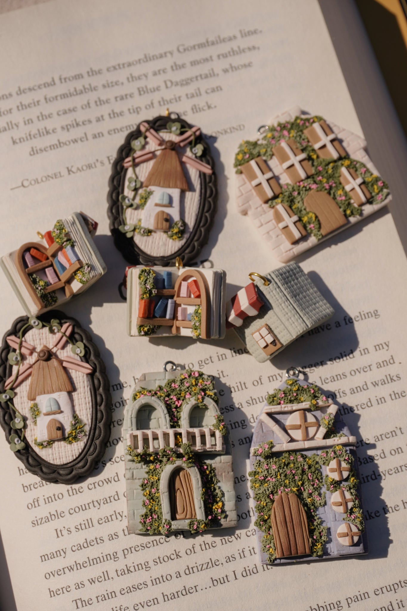 Old houses bookmarks